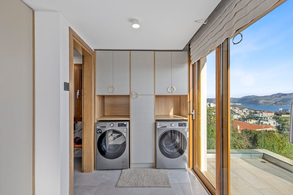 A top-floor View House bathroom with premium finishes